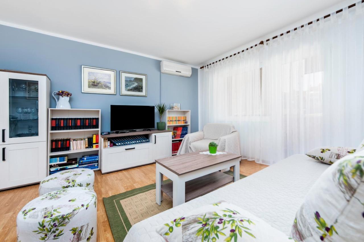 Apartman Oly 罗维尼 外观 照片