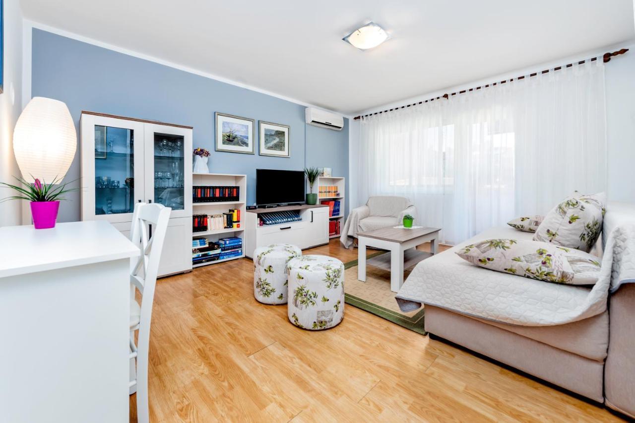 Apartman Oly 罗维尼 外观 照片