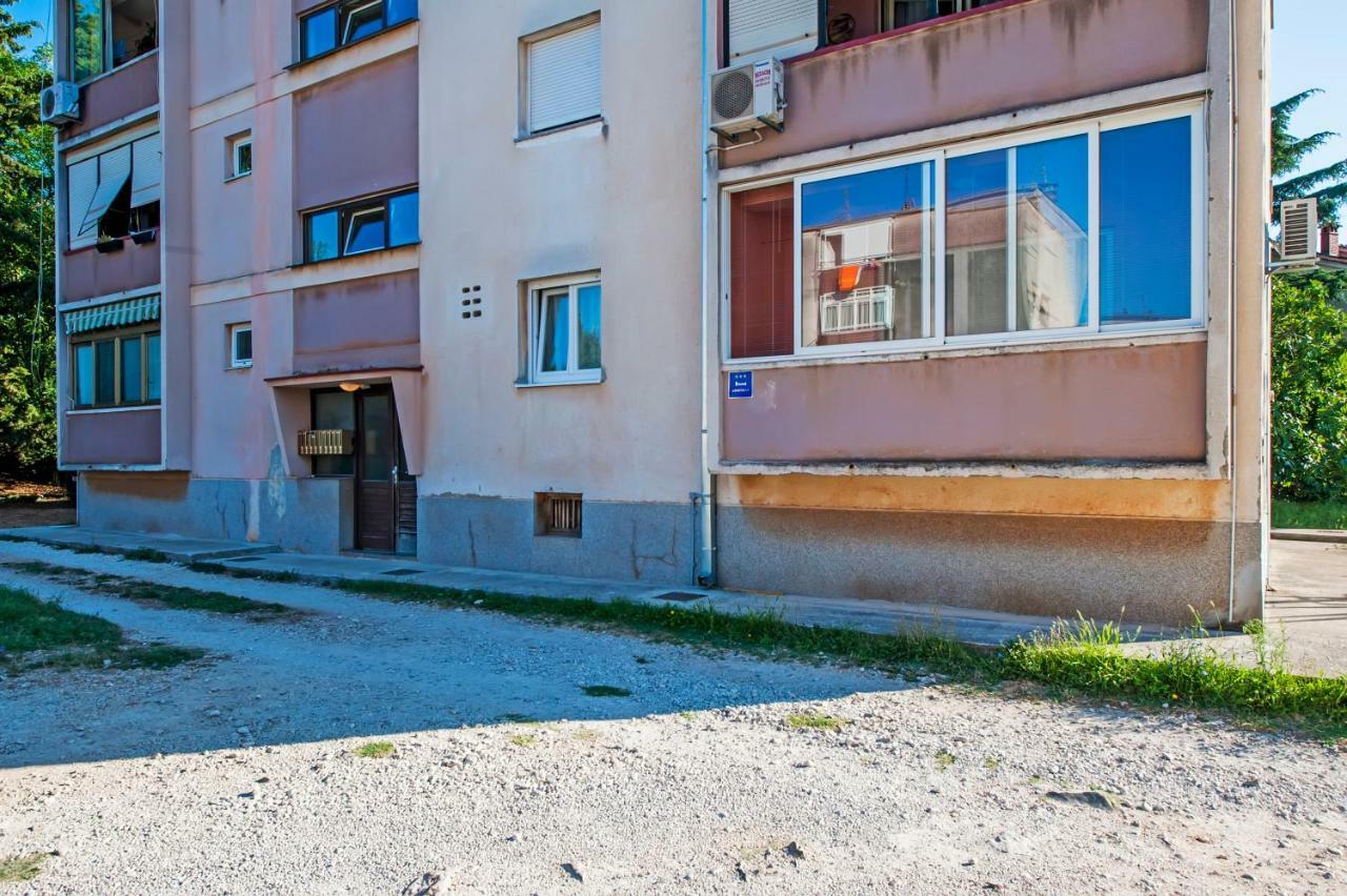 Apartman Oly 罗维尼 外观 照片